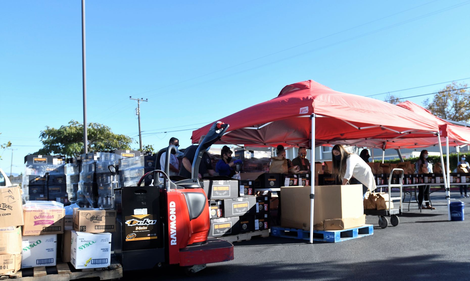 SMBSD Food Drive 5.JPG
